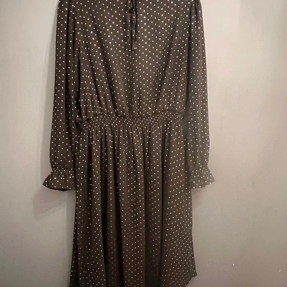 Gold Diamond dots Long Sleeve Dress - Picture 2 of 5